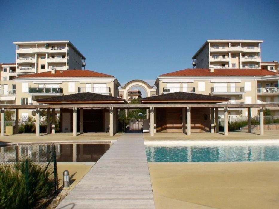 Domaine Juan Flore Антиб Екстериор снимка